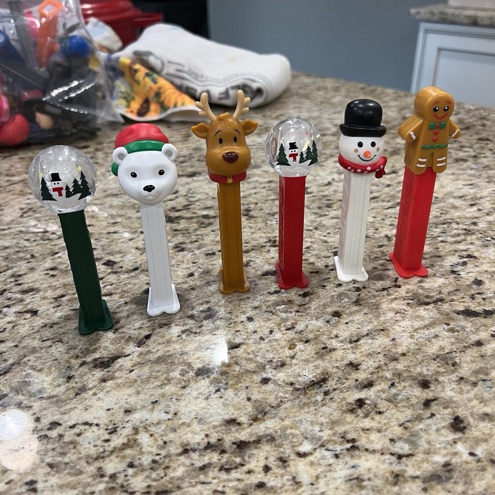 Lot of 6 Vintage Christmas Pez‎ Candy Dispensers